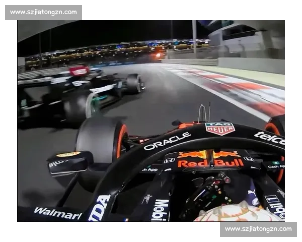 F1 加拿大站天台合影花絮曝光!拉塞尔携维斯塔潘上演 “空中对决” F1 加拿大站天台合影花絮曝光!拉塞尔携维斯塔潘上演 “空中对决”