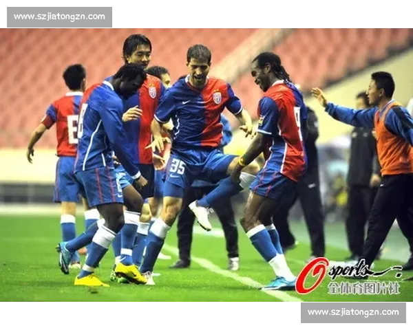 北京国安迎战上海申花展开京沪大战 谁能笑到最后