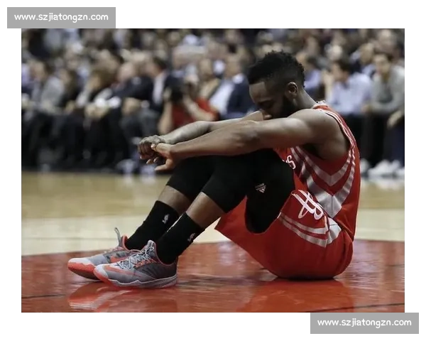 火箭对阵山猫比赛录像全解析精彩攻防与关键时刻回顾经典对决战术细节复盘 火箭对阵山猫比赛录像全解析精彩攻防与关键时刻回顾经典对决战术细节复盘