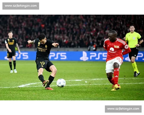 皇马迎战那不勒斯决战欧冠小组赛激情四溢谁能笑到最后